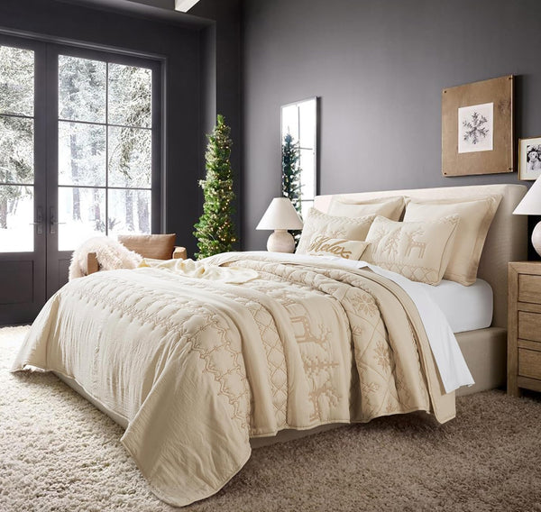 Edredón liviano renos bordados Navidad + fundas beige